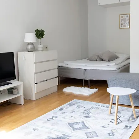 2ndhomes Cozy And Spacious In Idyllic Katajanokka